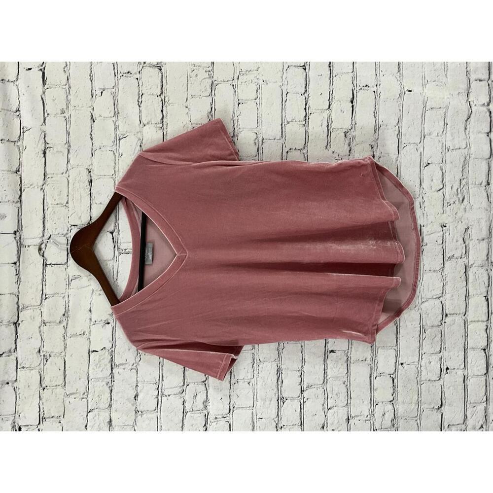 K. Jordan Women's V-Neck Short Sleeve T-Shirt, Size Large